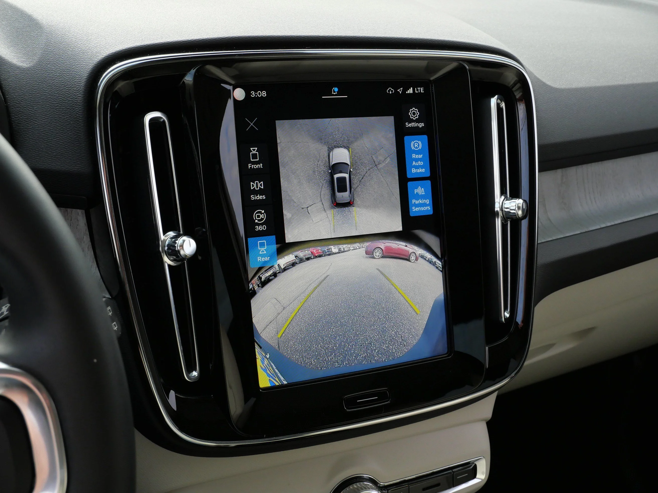 Used 2024 Silver Dawn Metallic Volvo Plus Dark Theme image 33