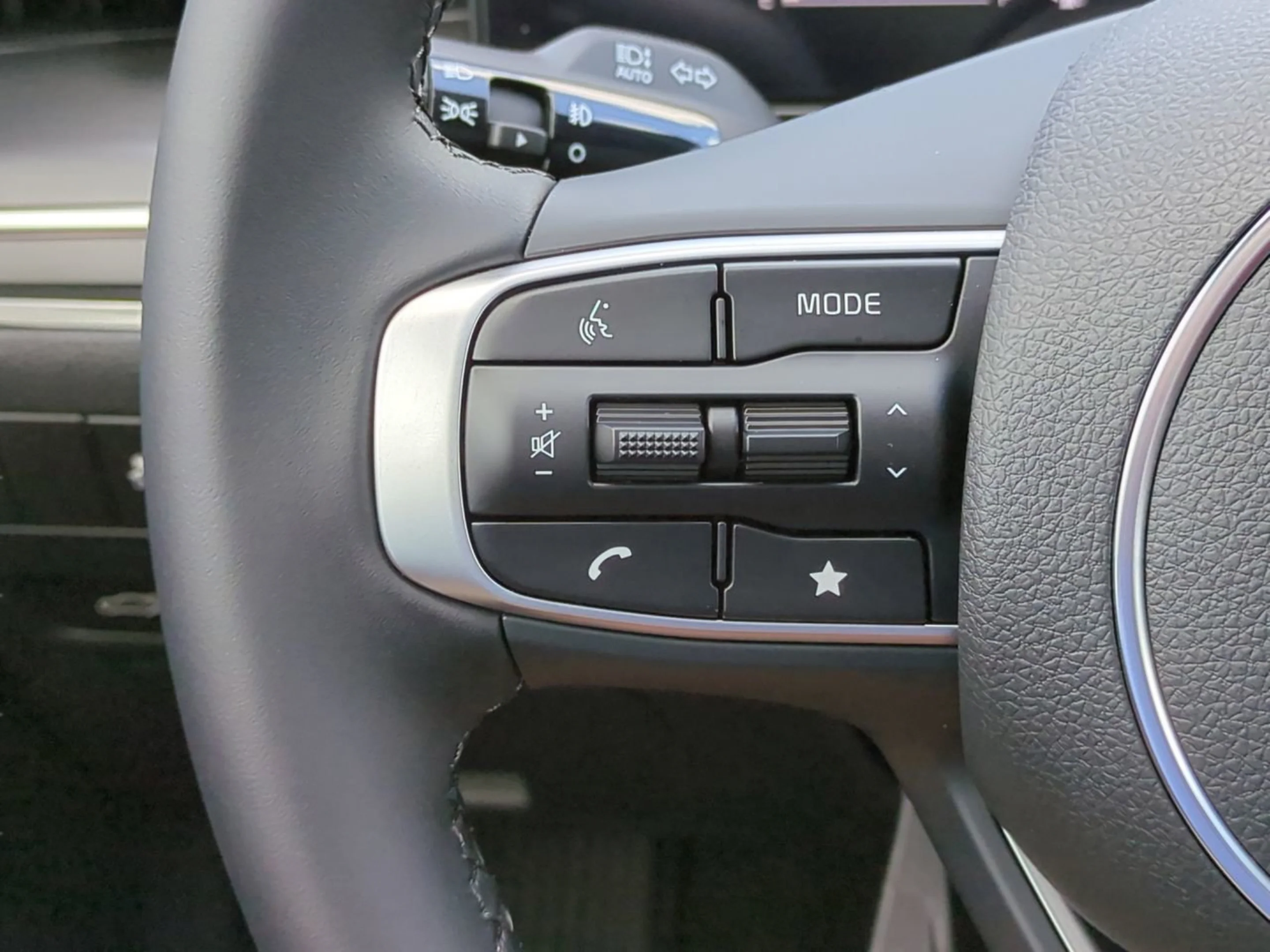 New 2026 Wolf Gray Kia GT-Line image 30