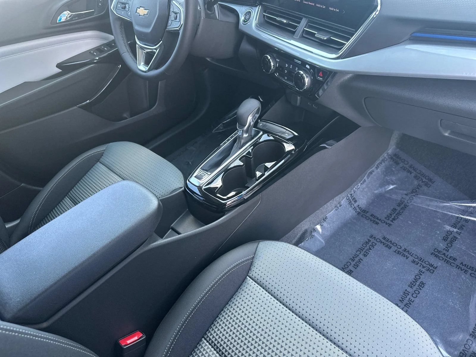 2026 Chevrolet Trax LT - Photo 16