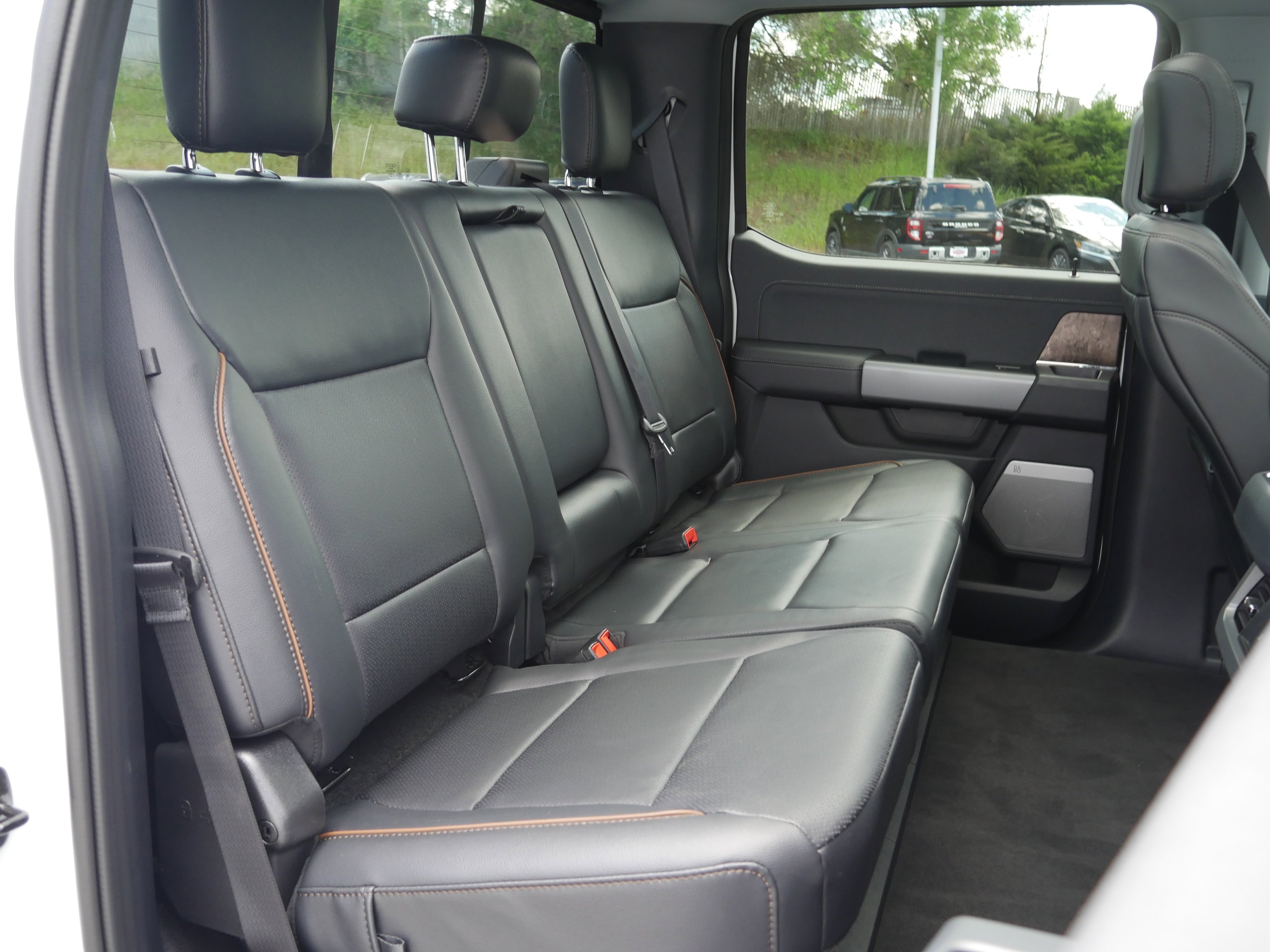 New 2026 Oxford White Ford F-350® Lariat® image 34