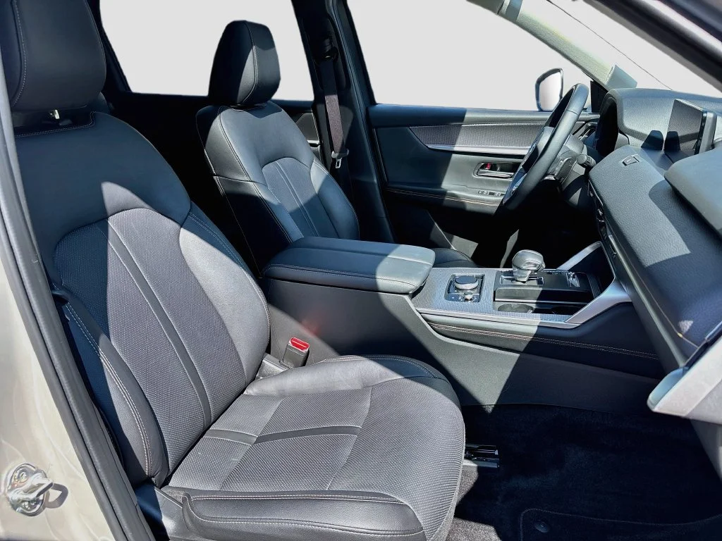 Certified Used 2024 Platinum Mazda Preferred image 31