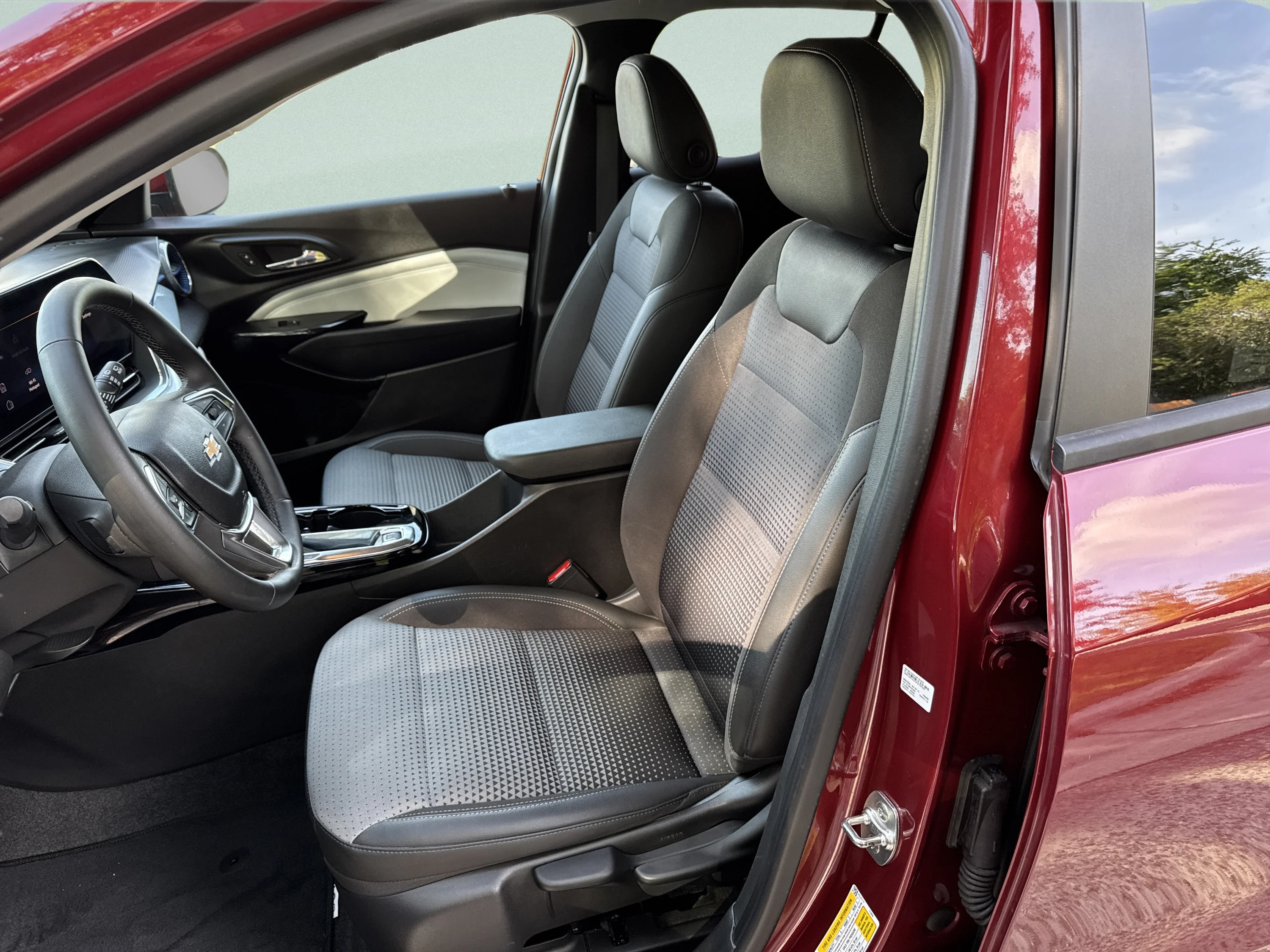 Used 2024 Crimson Metallic Chevrolet LT image 18