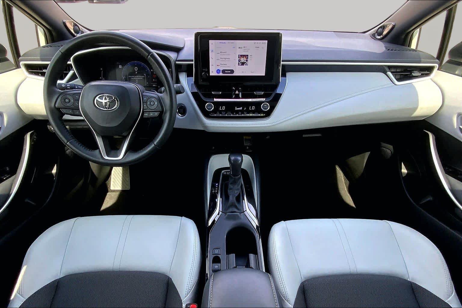 Used 2024 Wind Chill Pearl Toyota XSE image 15