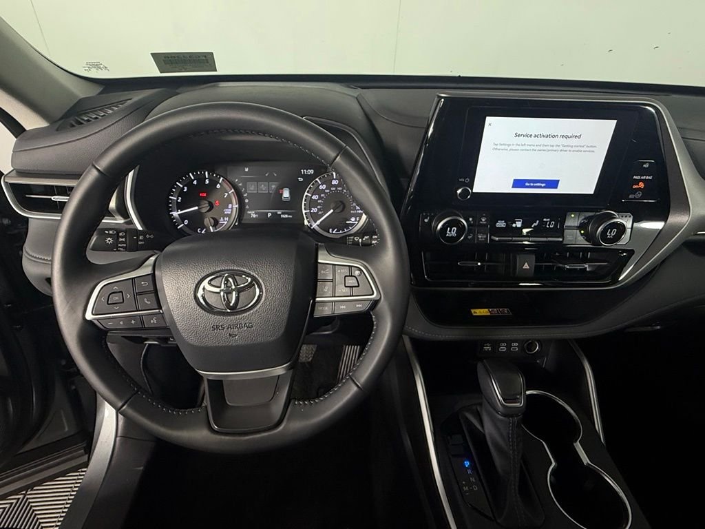 Used 2026 Heavy Metal Toyota XLE image 12