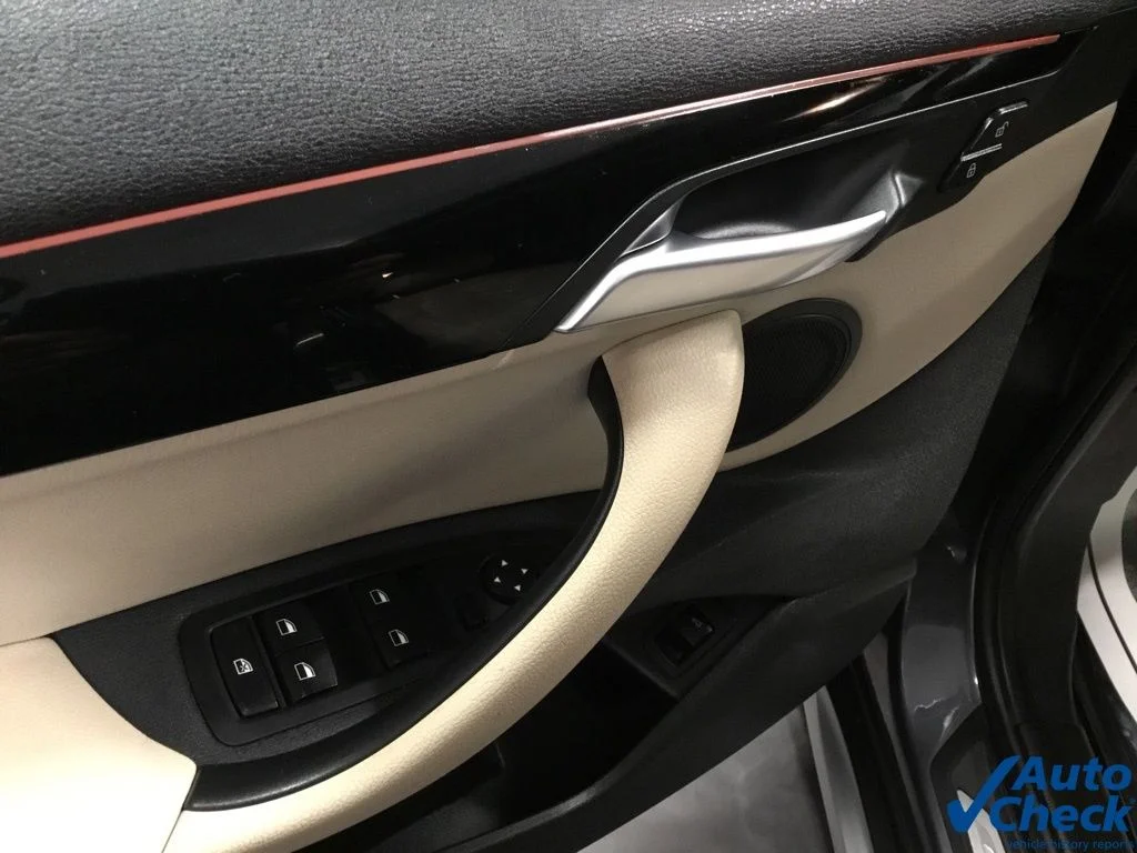 Used 2019 Gray BMW xDrive28i image 22