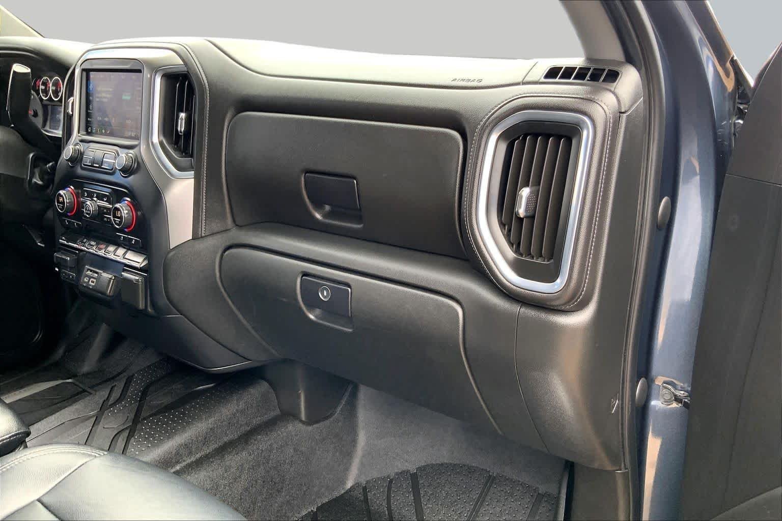 Used 2021 Shadow Gray Metallic Chevrolet LT image 19