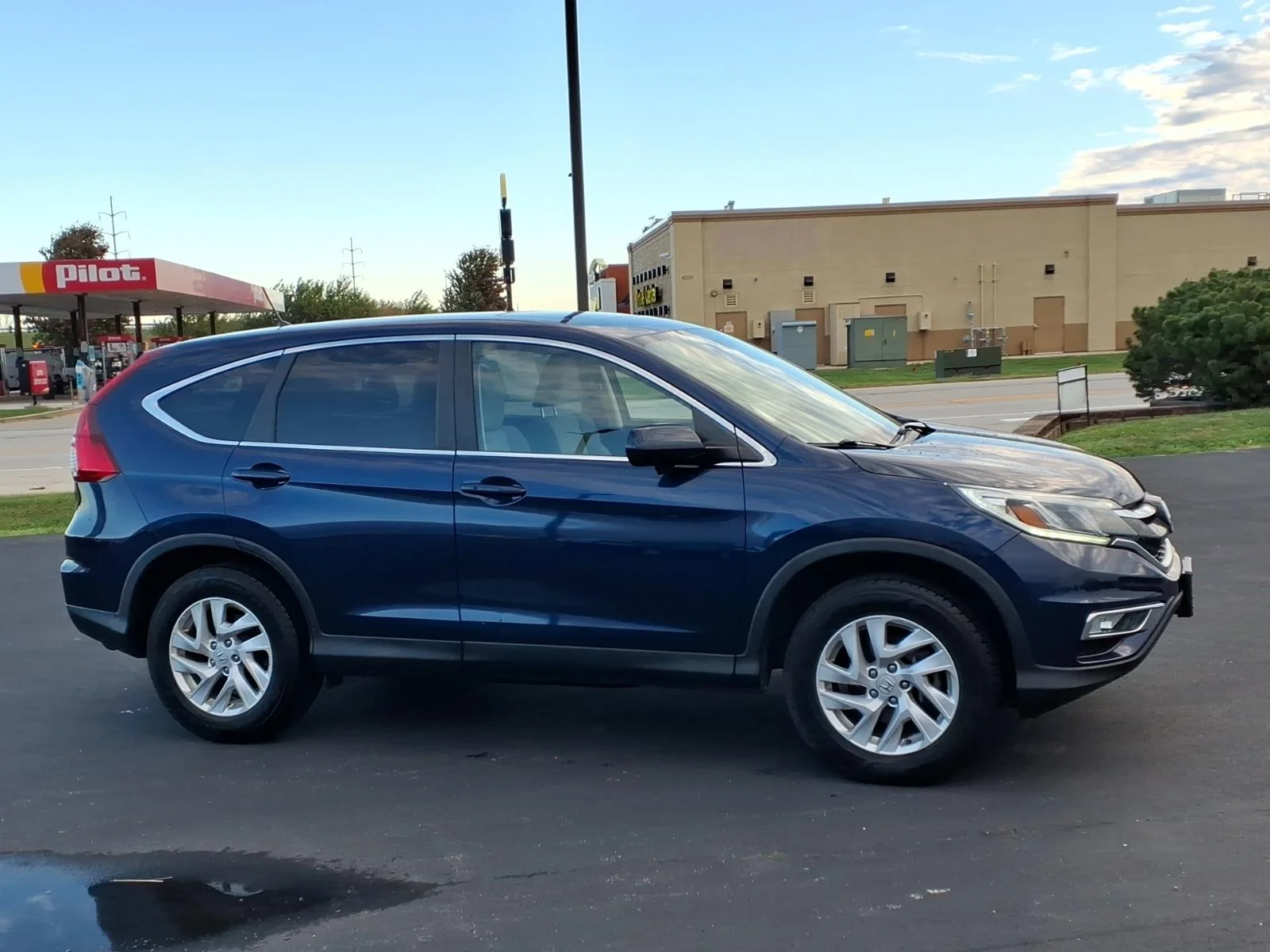 Used 2016 Obsidian Blue Pearl Honda EX image 2