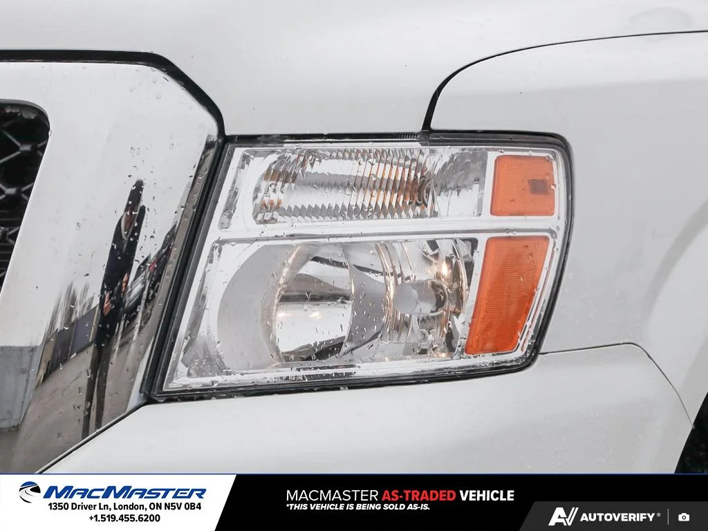 Used 2017  Nissan  image 13