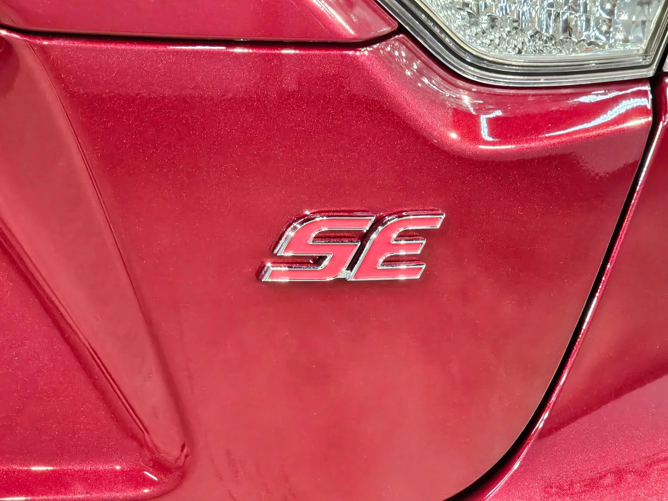 Used 2025 Ruby Flare Pearl Toyota SE image 35
