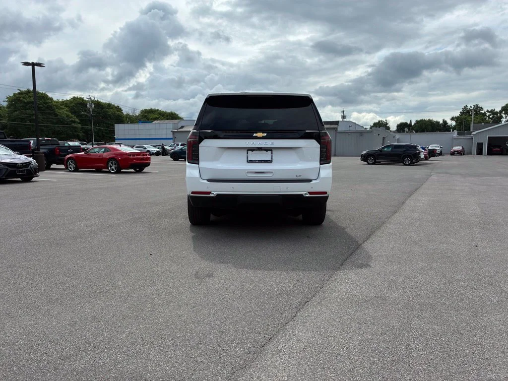 Used 2025 Summit White Chevrolet LT image 136
