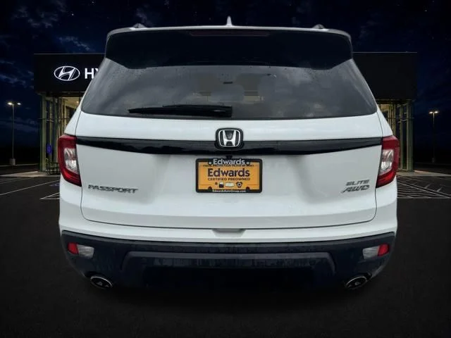 Used 2021 White Honda Elite image 5