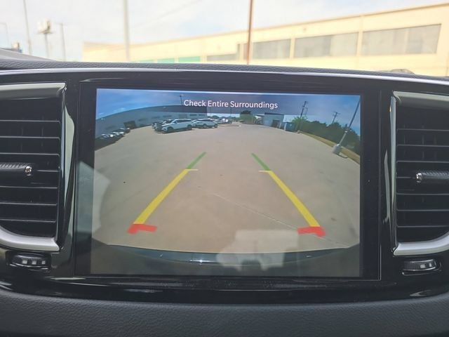 Used 2022 Black Chrysler Touring L image 9