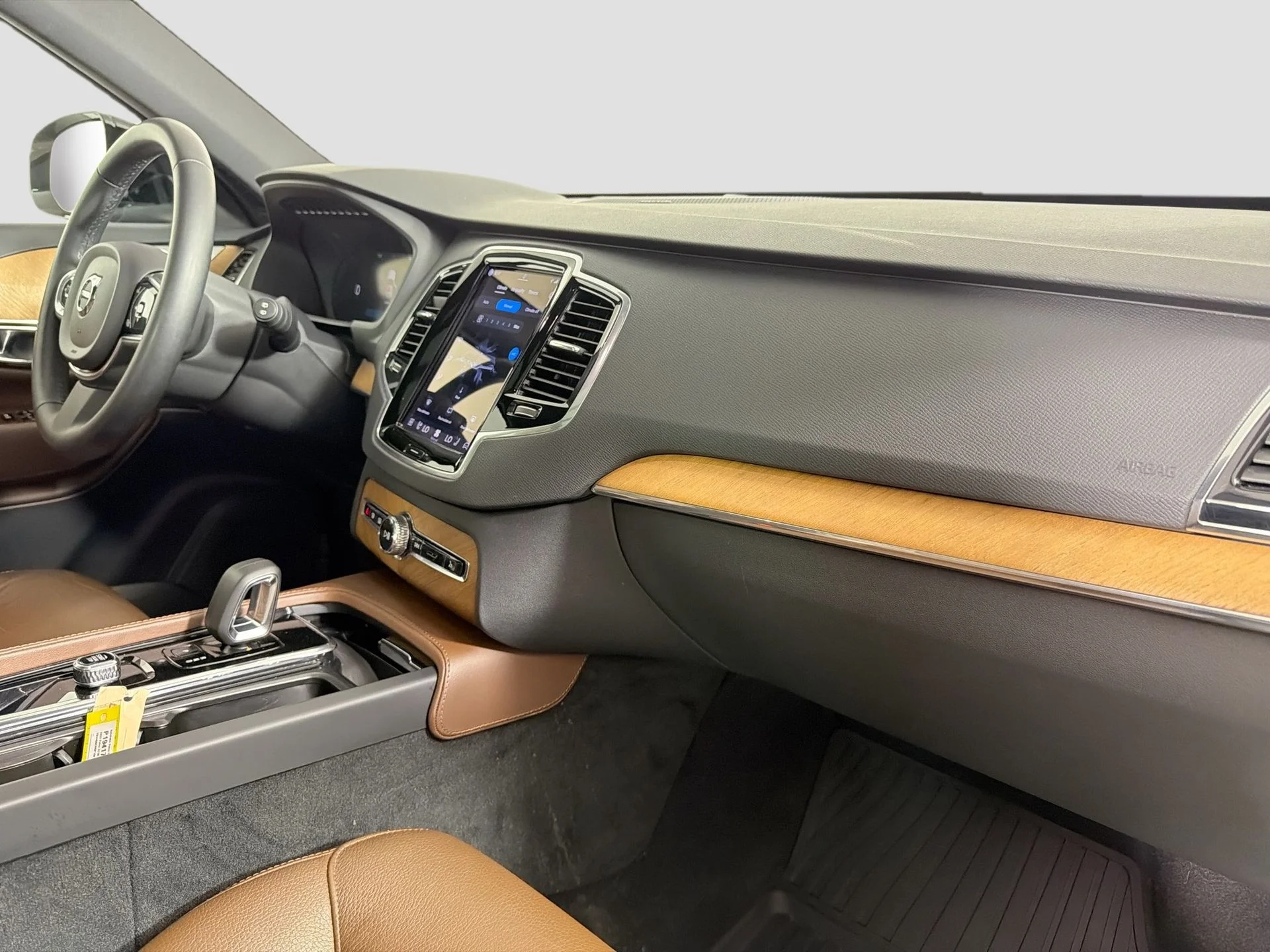 Certified Used 2023 Bright Dusk Volvo Plus image 30