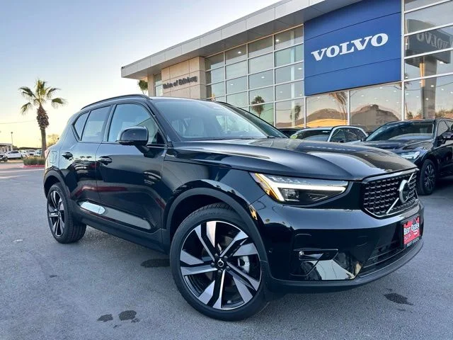 2026 Volvo XC40