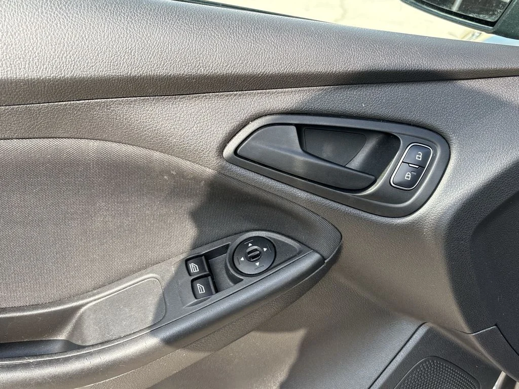Used 2018 Magnetic Ford S image 11