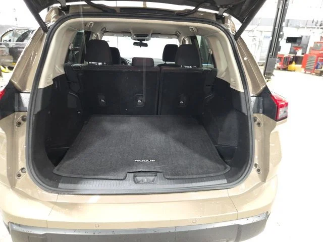 Used 2024 Beige/tan Nissan SV image 11
