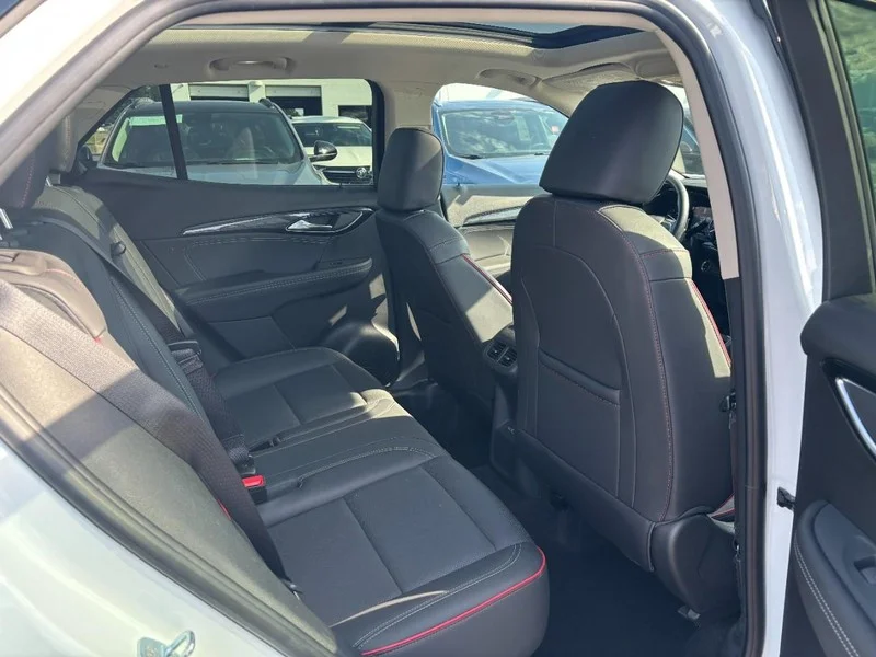 Used 2023 SUMMIT WHITE Buick Essence image 13