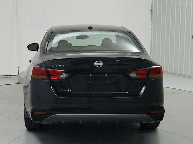 New 2026 Black Nissan 2.5 SV image 6