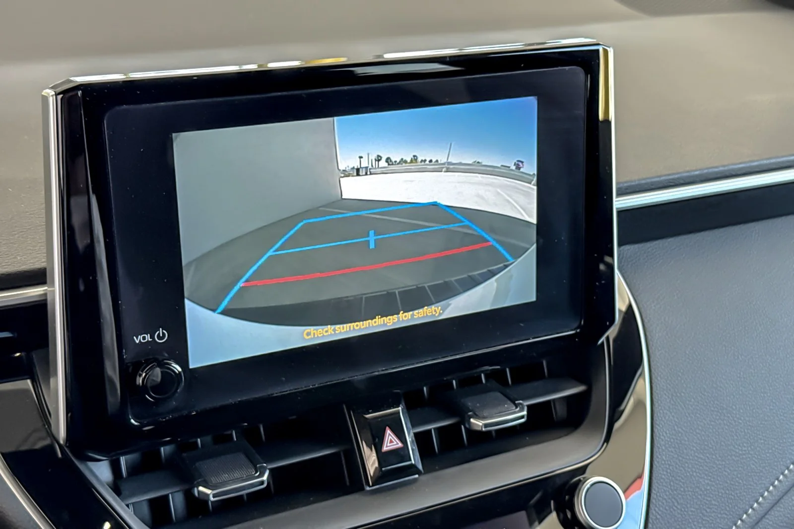 Certified Used 2025 Ice Cap Toyota SE image 18