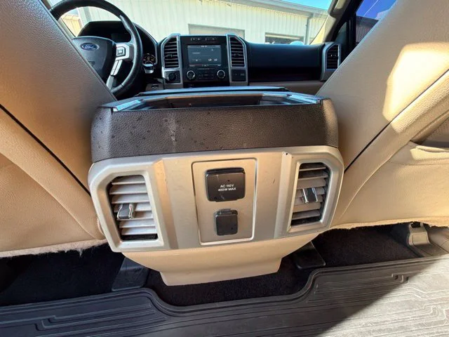 Used 2015 Black Ford Lariat image 16