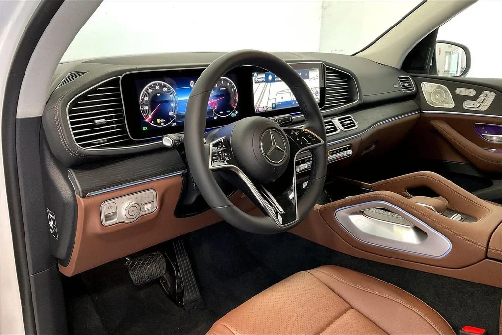 New 2026 Polar White Mercedes-Benz GLS 450 image 21