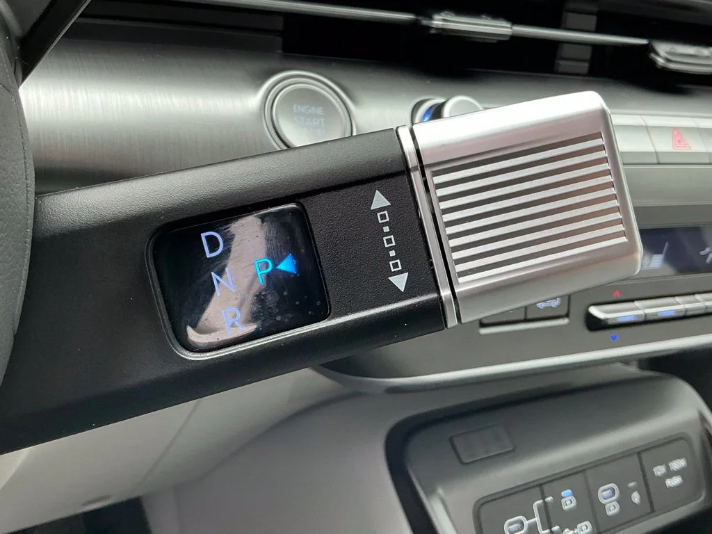 Used 2025 Gray Hyundai Limited image 33