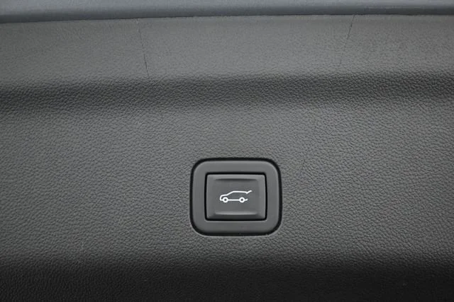 Used 2024 Sterling Metallic GMC Denali Ultimate image 29
