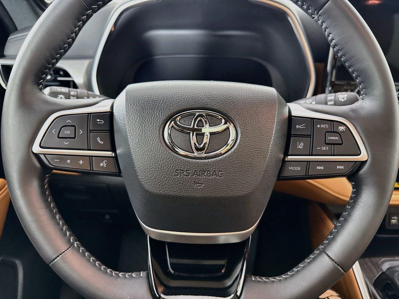 Certified Used 2026 Ruby Flare Pearl Toyota Platinum image 17