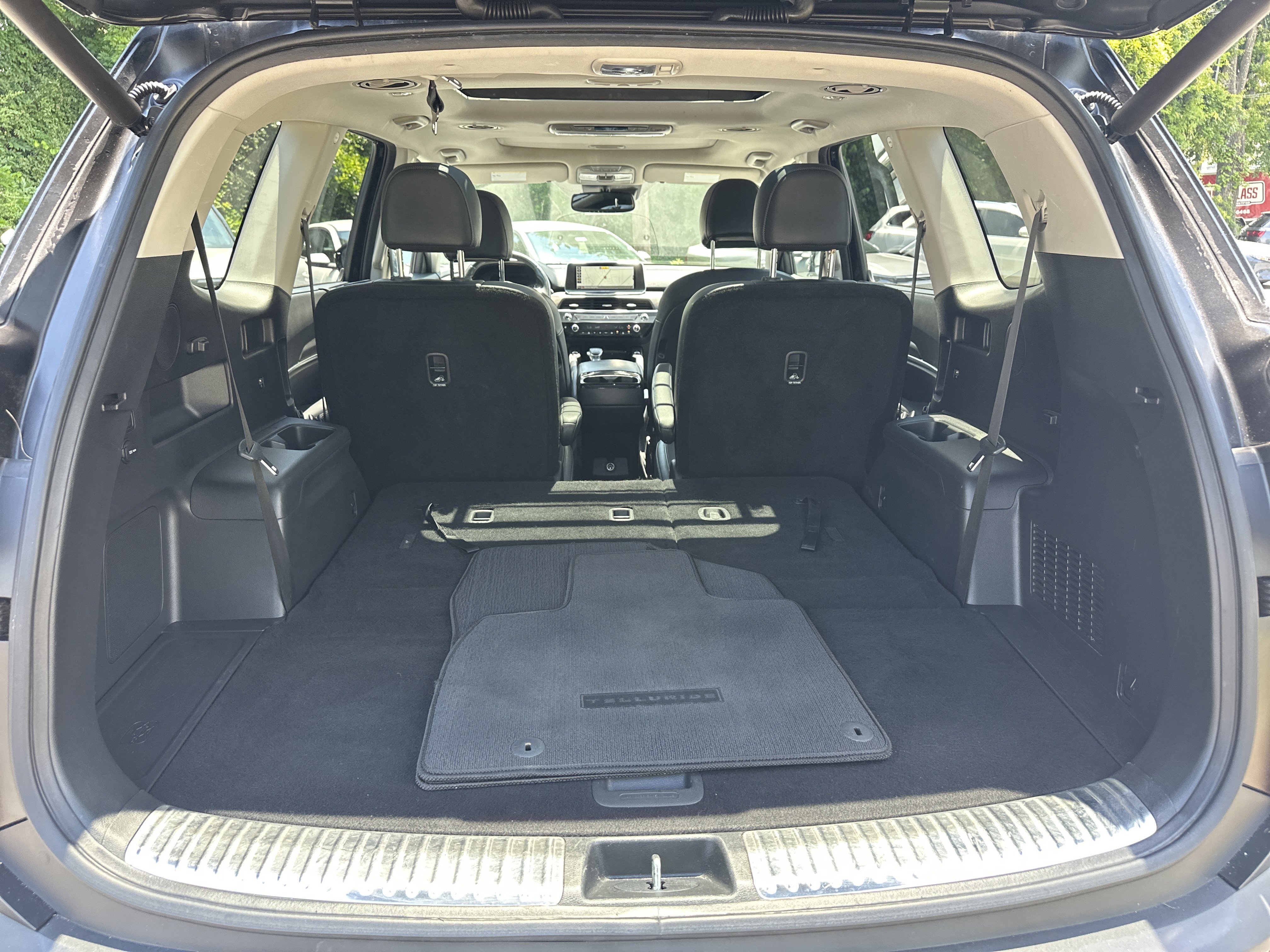 Certified Used 2020 Ebony Black Kia SX image 22