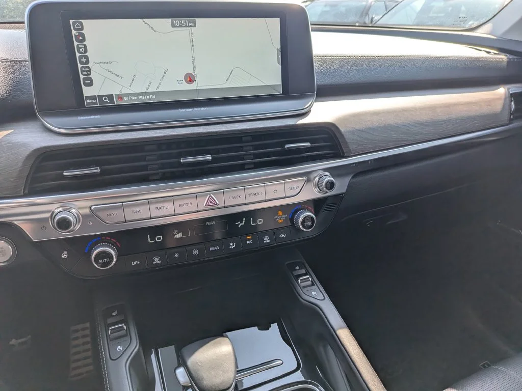 Certified Used 2022  Kia SX image 18