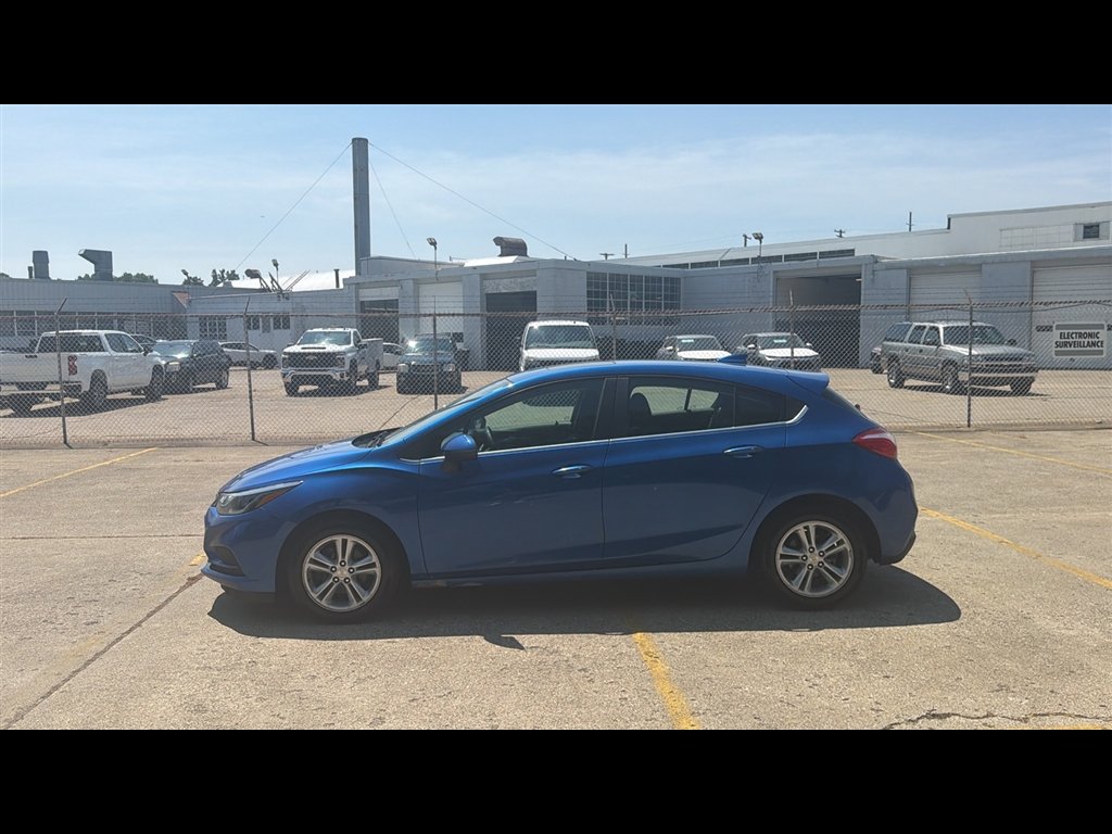 Used 2017 Kinetic Blue Metallic Chevrolet LT image 3
