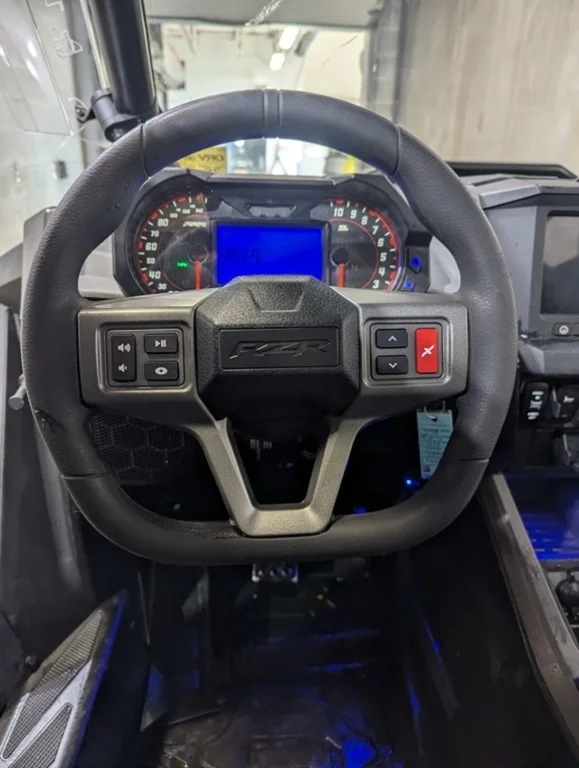 Used 2023 BLACK Polaris Ultimate image 8