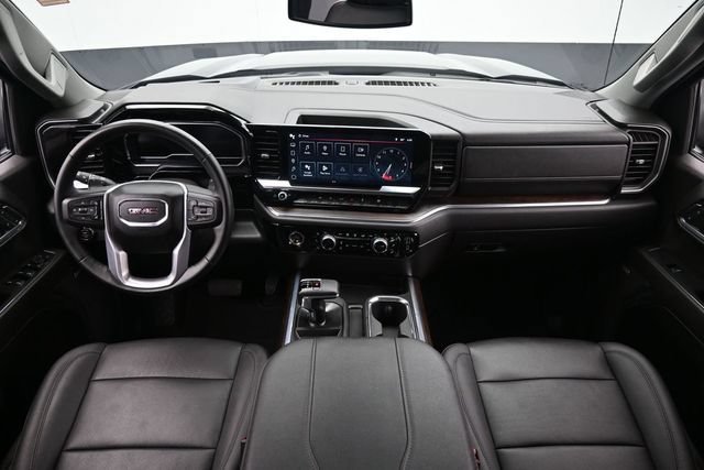 2024 GMC Sierra 1500 SLT - Photo 12