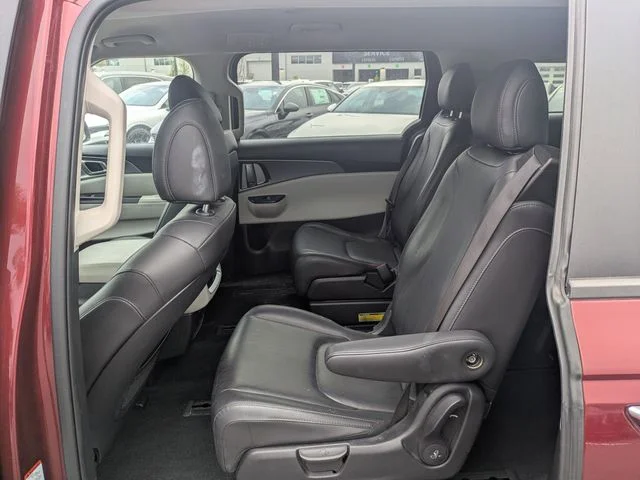 Used 2024 Red Kia LX image 10