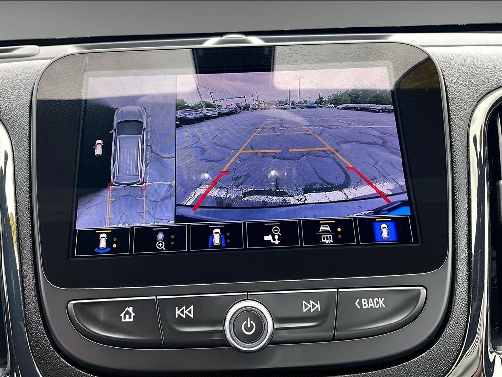 Used 2022 Gray Chevrolet RS image 19