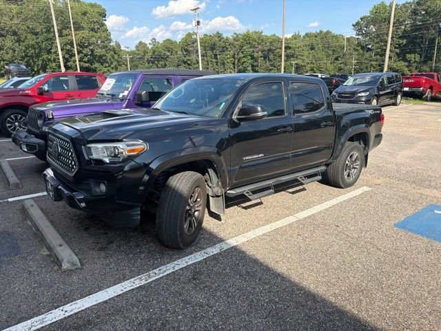 Used 2019 Black Toyota  image 2