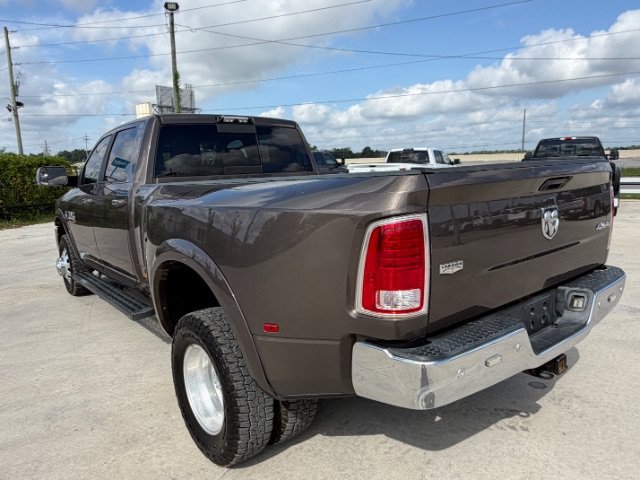 Used 2018 RV Match Walnut Brown Metallic Clearcoat Ram Laramie image 3