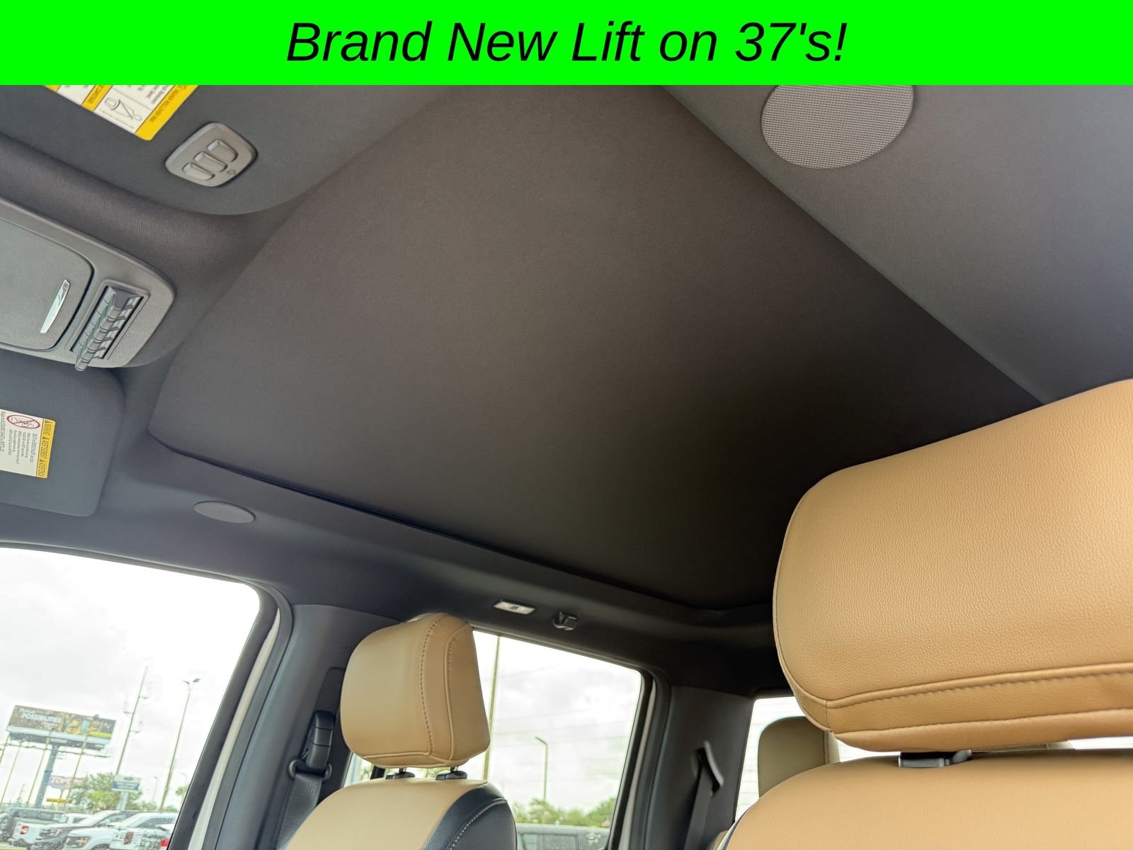 Used 2025 White Ford Lariat image 26