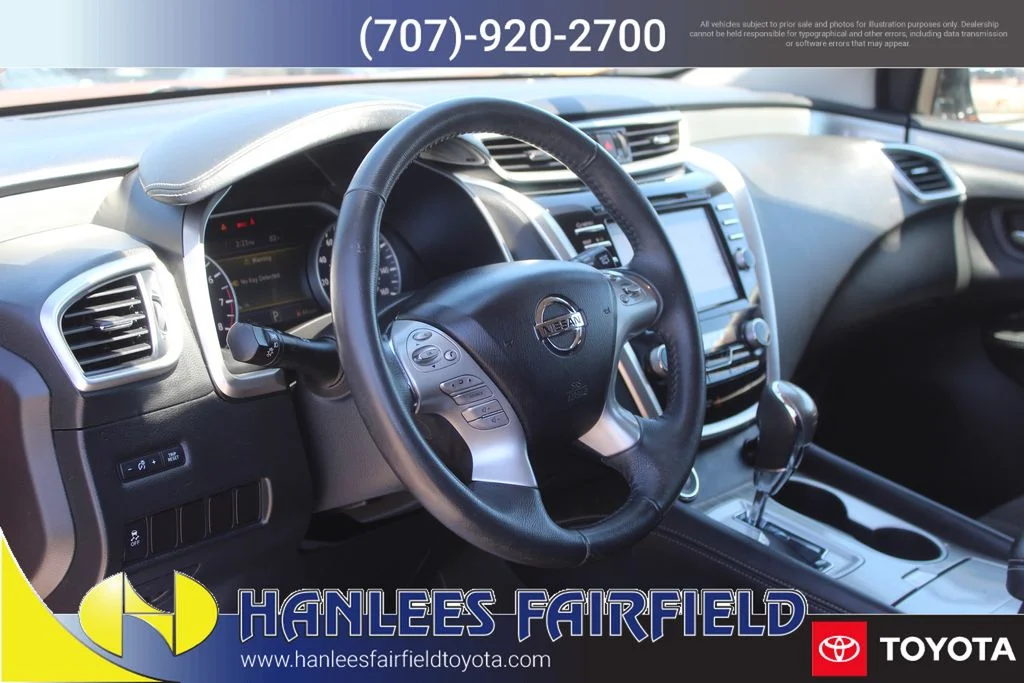 Used 2015 Orange Nissan SV image 11