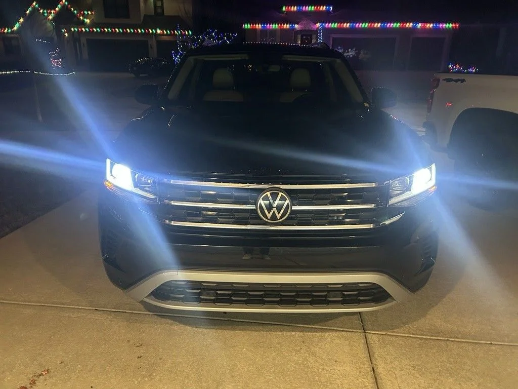 2022 Volkswagen Atlas 3.6L SE w/Tech 4MOTION's photo