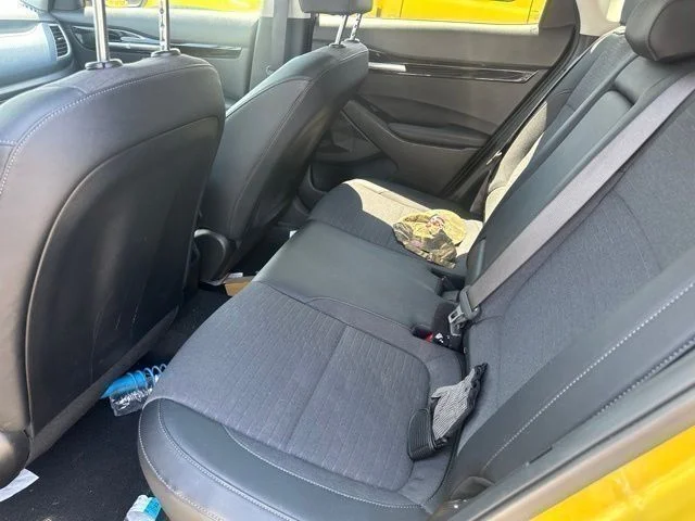 Used 2023 Yellow Kia Nightfall image 26