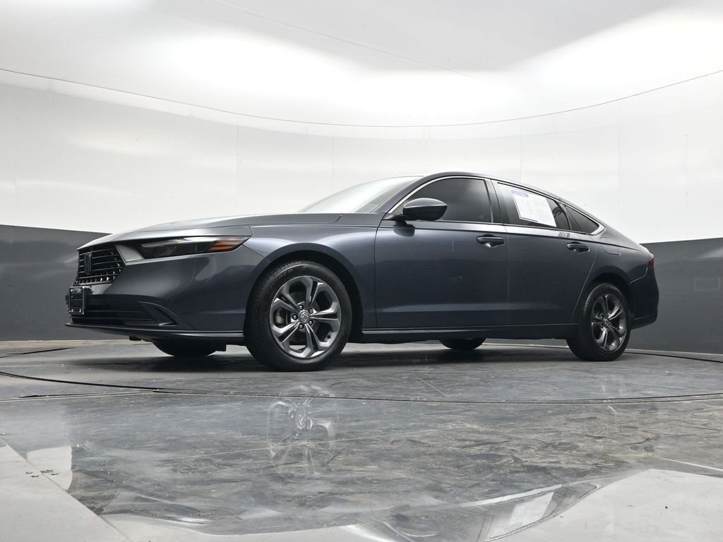 Used 2023  Honda EX image 32