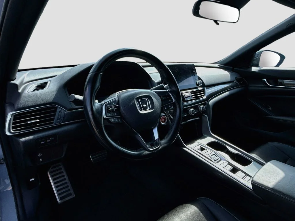 Used 2022 Sonic Gray Pearl Honda Sport image 10