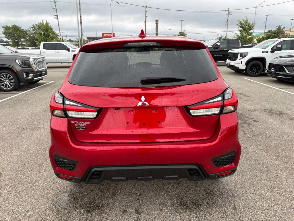 Used 2021  Mitsubishi 2.0 ES image 6