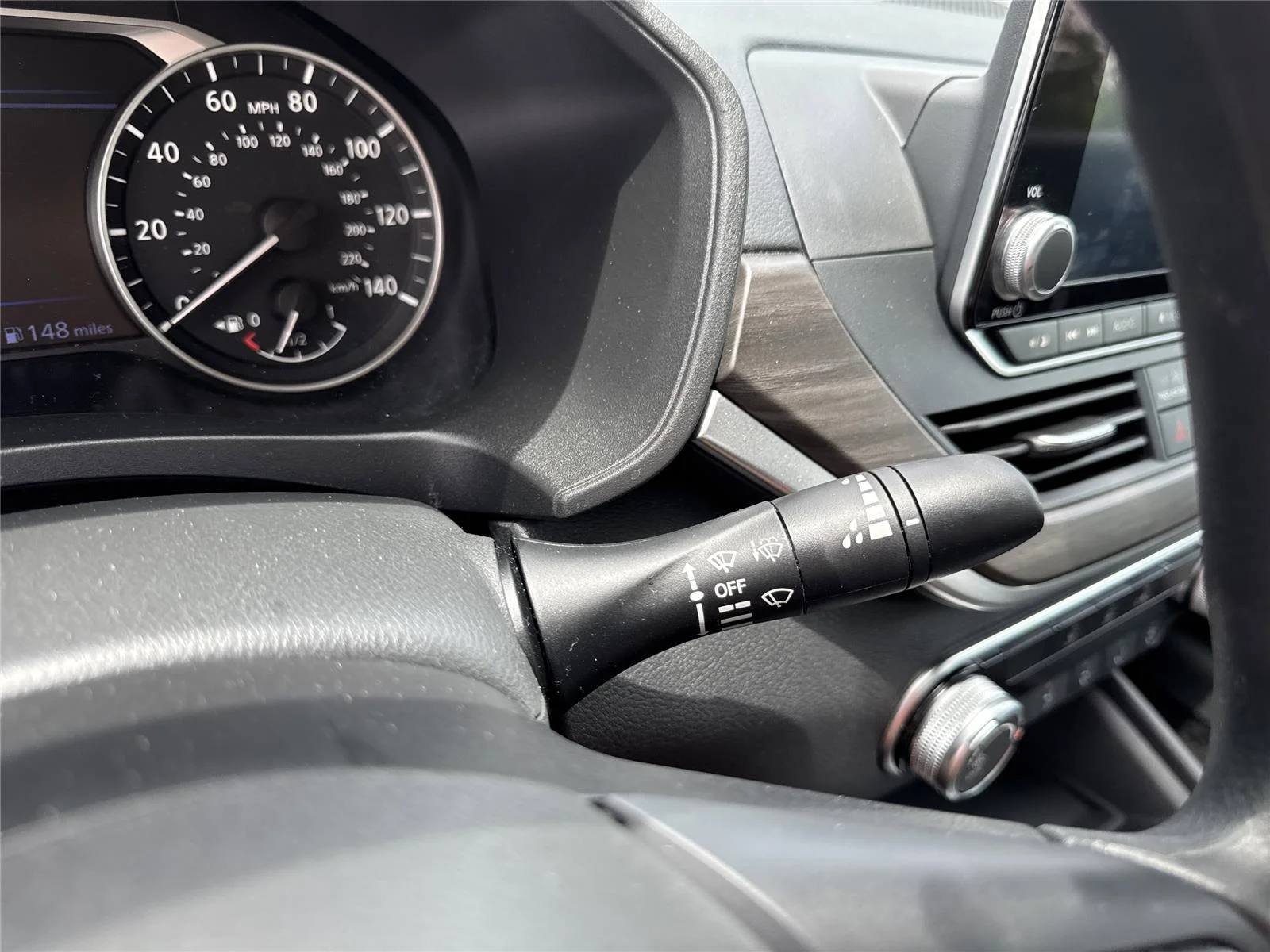 Used 2025 Gun Metallic Nissan SV image 23