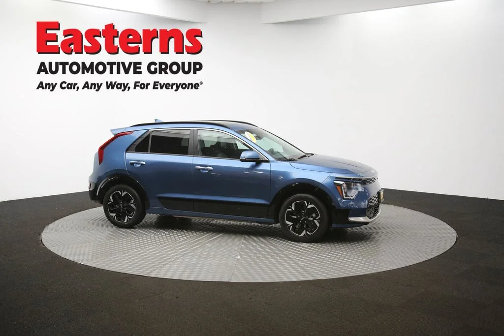 Used 2023 Blue Kia Wave image 46