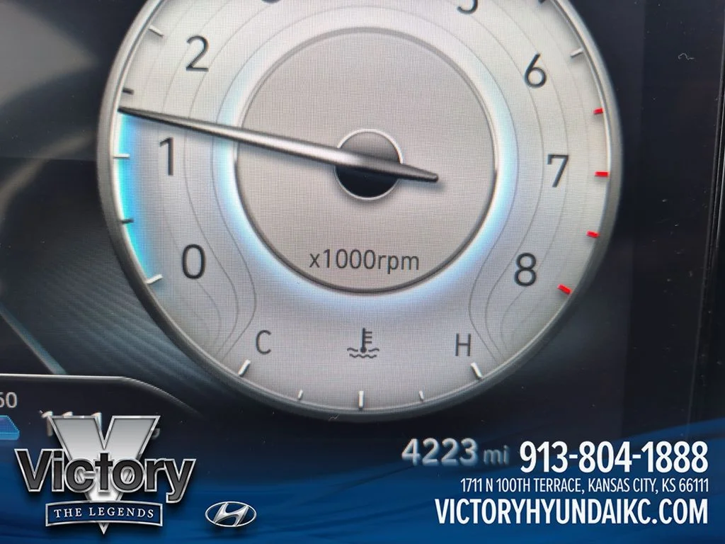 Used 2024 Gray Hyundai SEL image 16