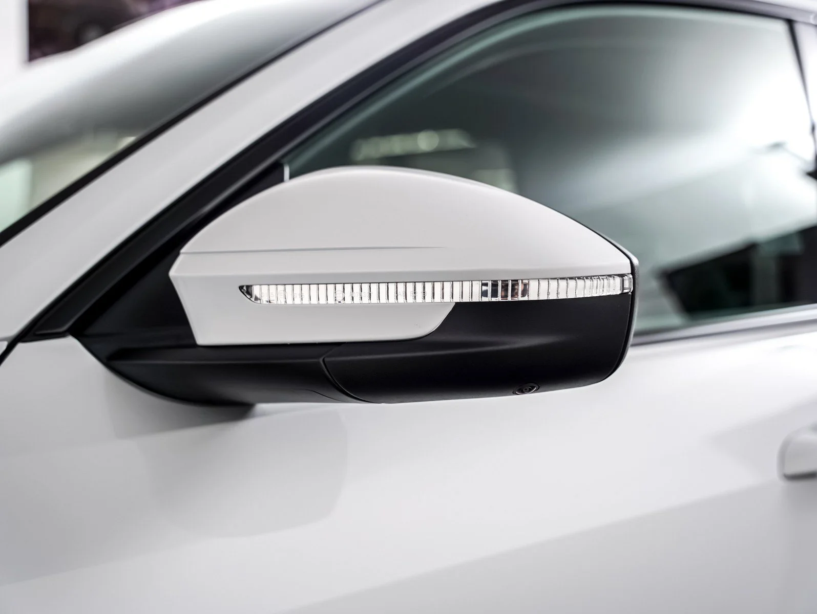 New 2026 Glacier White Metallic Audi Premium image 24