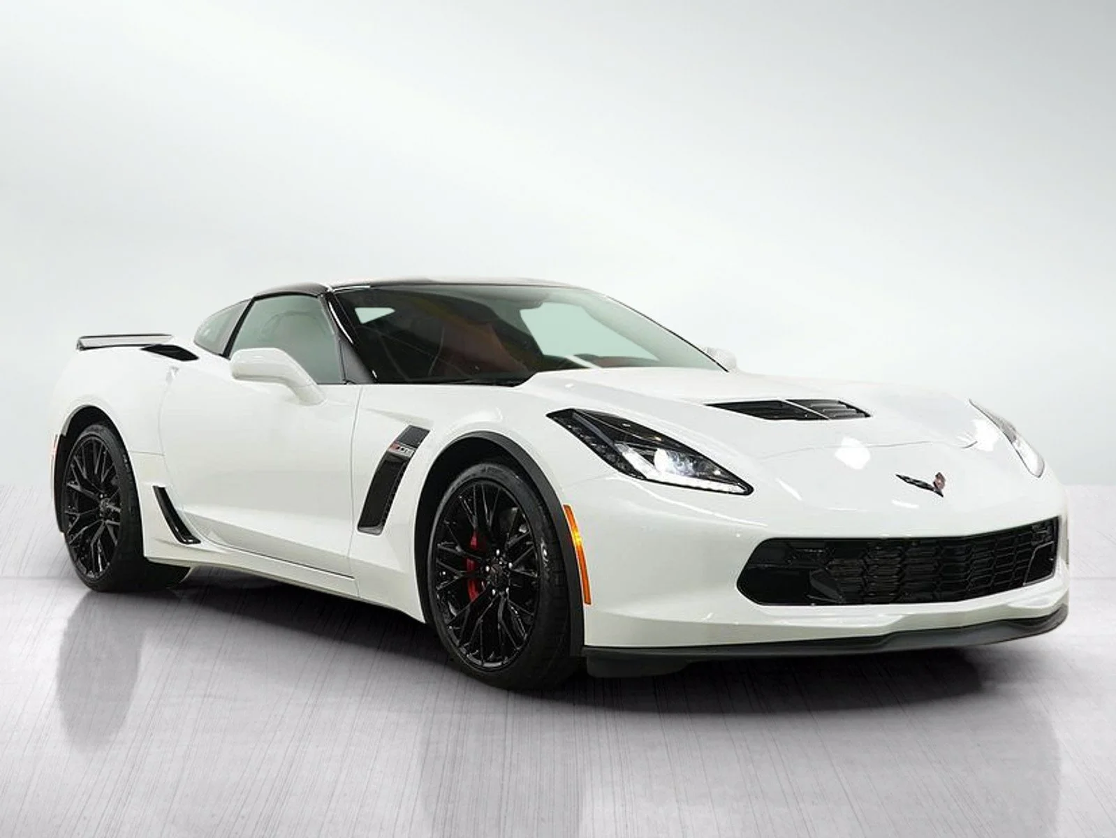 Used 2016 Arctic White Chevrolet Z06 image 9