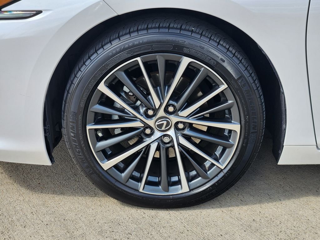Certified Used 2024 White Pearl Lexus 350 image 10